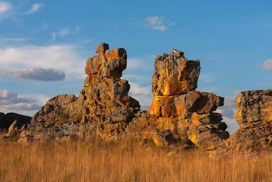 Formations rocheuses sculptées de l'Isalo